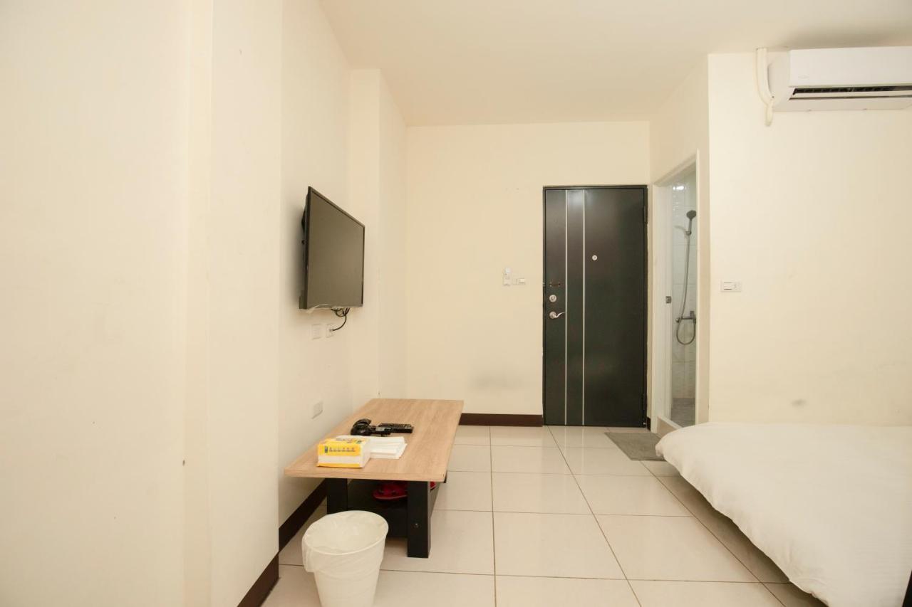 Fengjia Muxia Apartment Тайджун Екстериор снимка