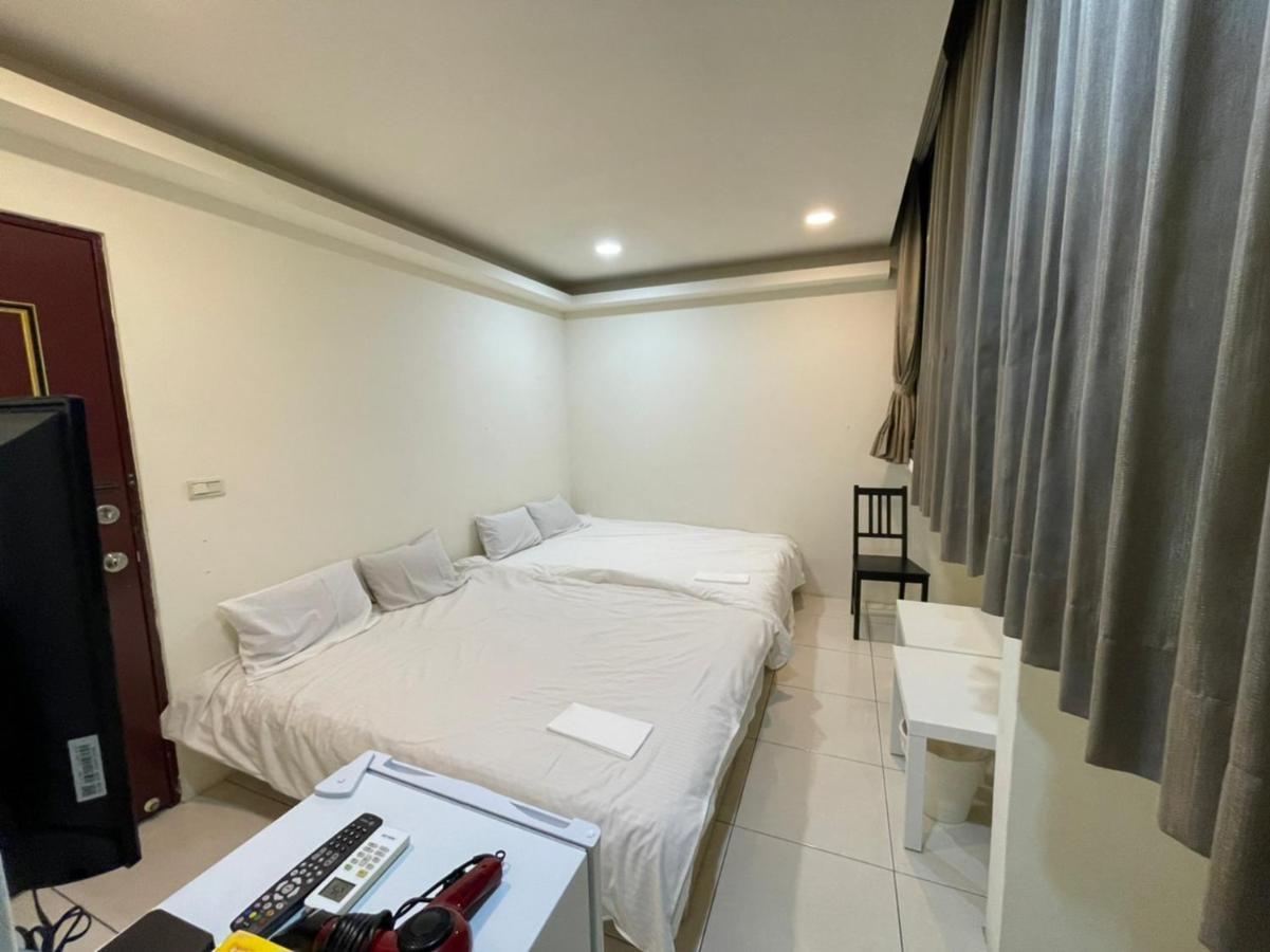 Fengjia Muxia Apartment Тайджун Екстериор снимка