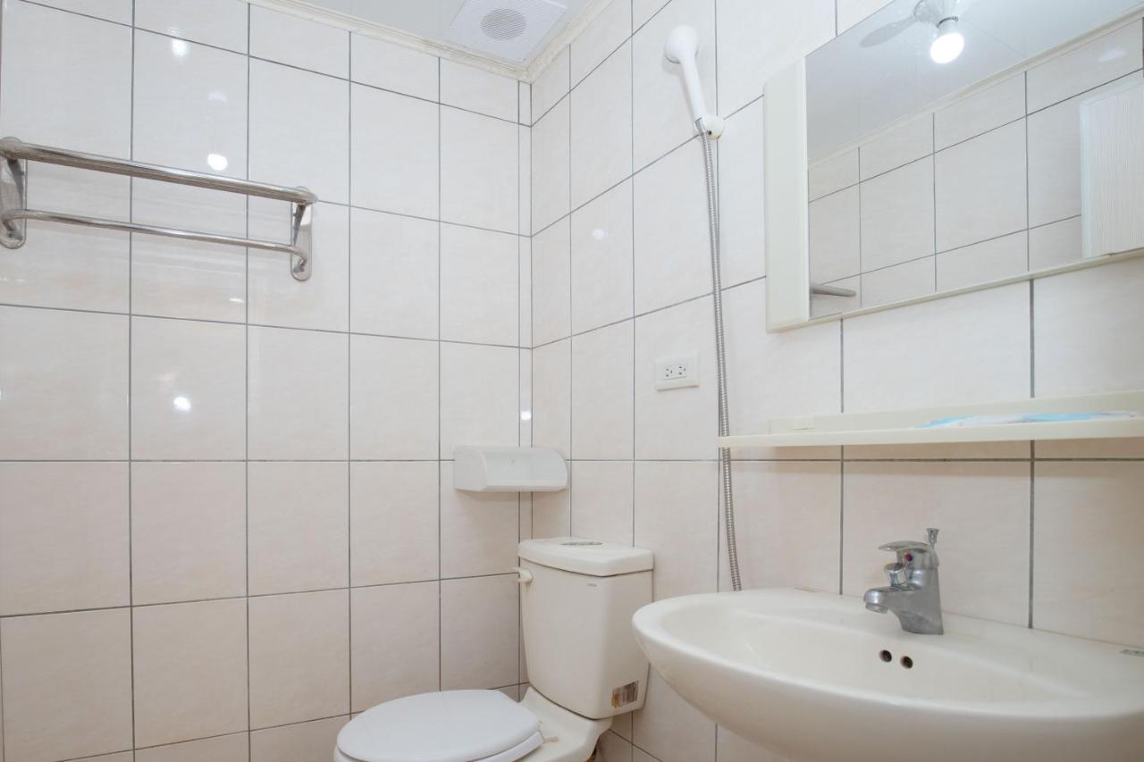 Fengjia Muxia Apartment Тайджун Екстериор снимка