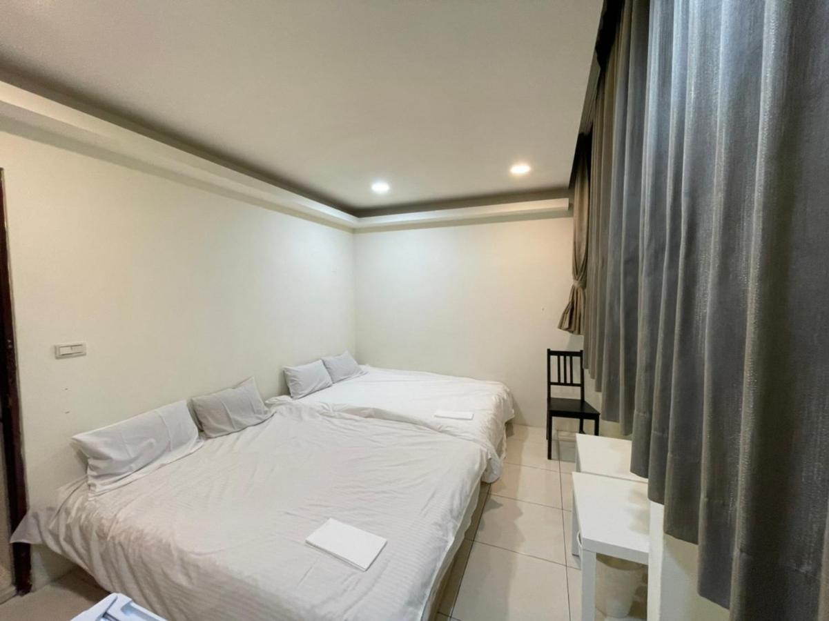 Fengjia Muxia Apartment Тайджун Екстериор снимка